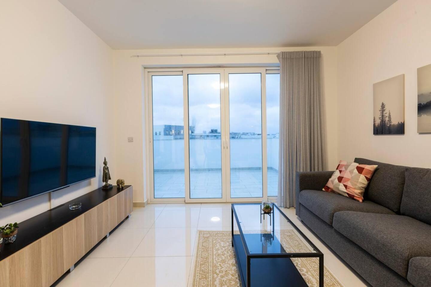 Beautiful Central Penthouse 1Br Ta Xbiex Екстер'єр фото