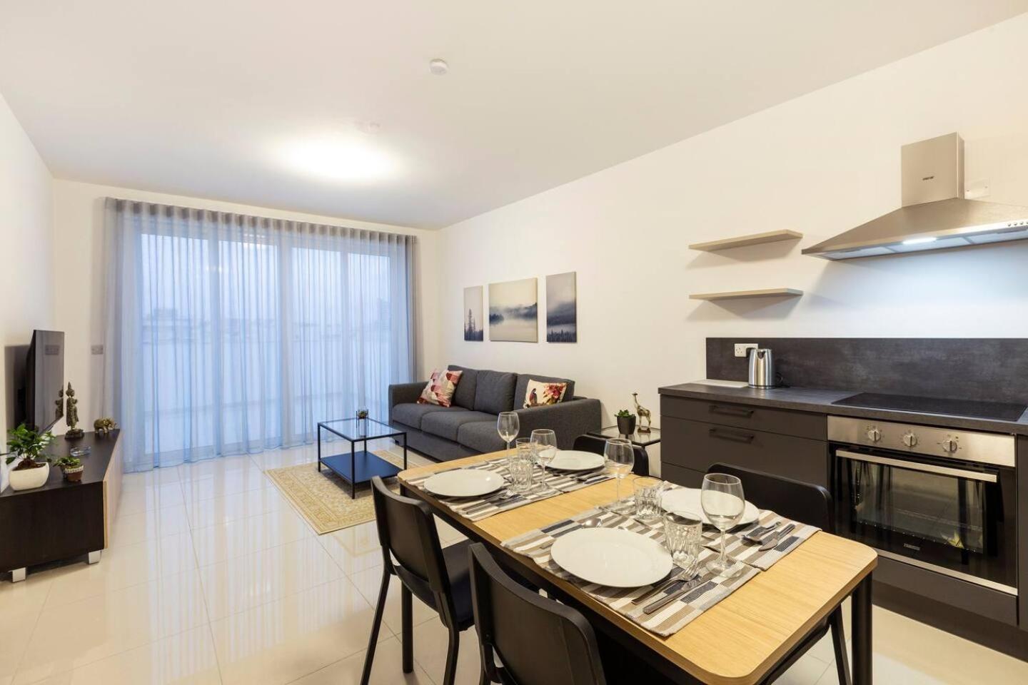 Beautiful Central Penthouse 1Br Ta Xbiex Екстер'єр фото
