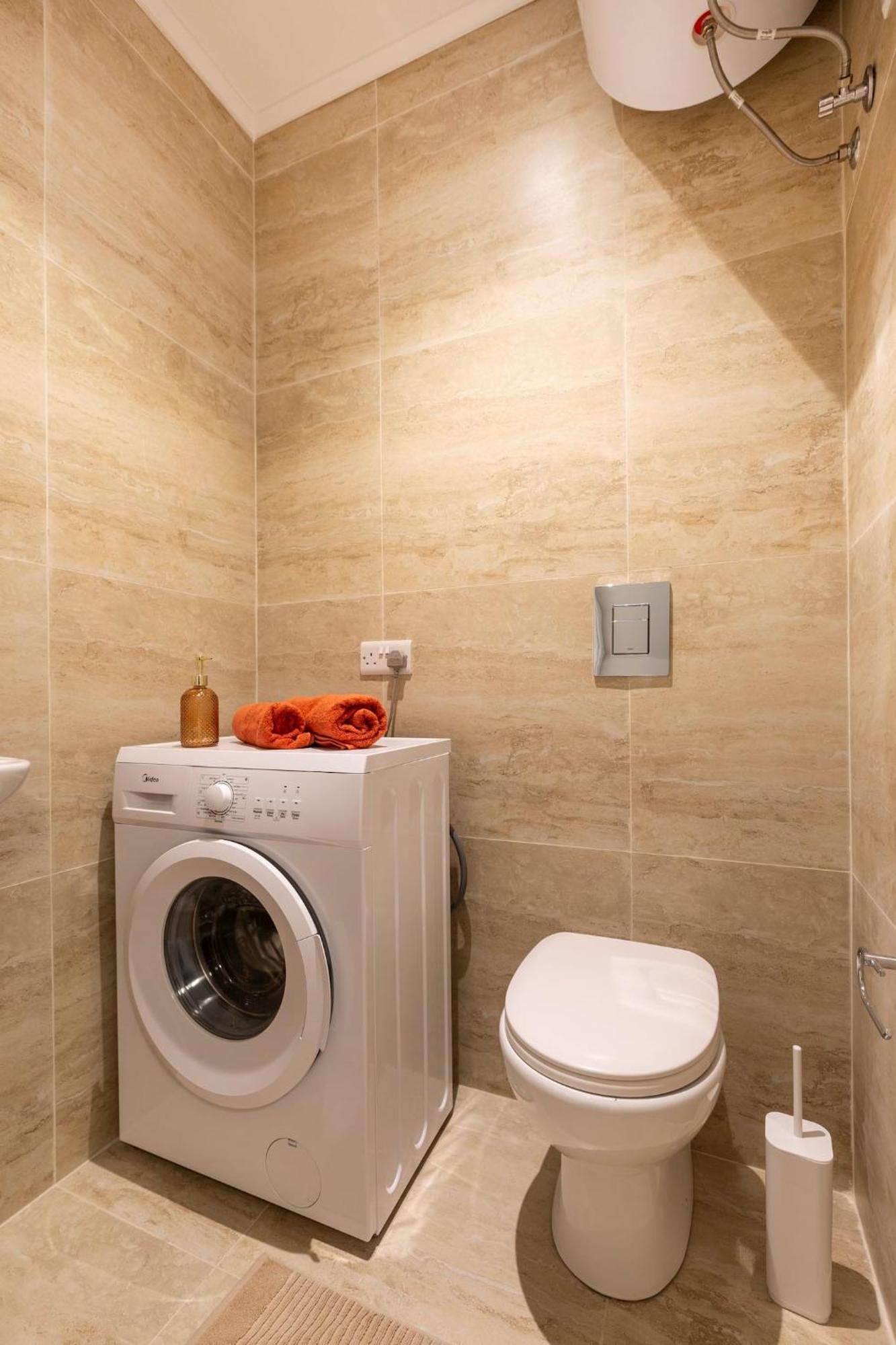 Beautiful Central Penthouse 1Br Ta Xbiex Екстер'єр фото